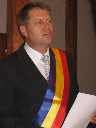 Iohannis premier, da şi nu