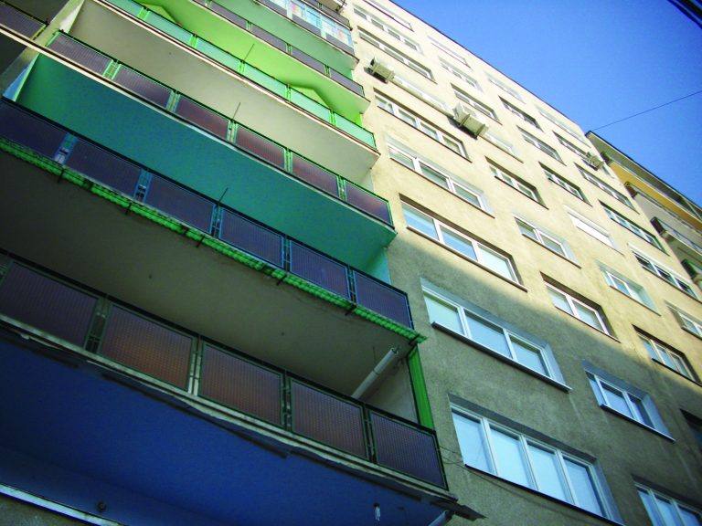 Piaţa imobiliară a scăzut cu 80 %