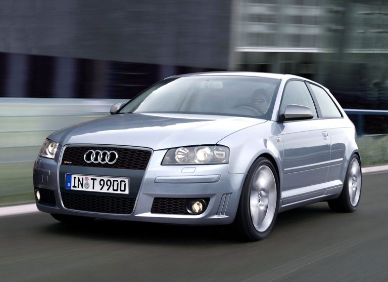 Noul Audi RS3 spaima concurenţei