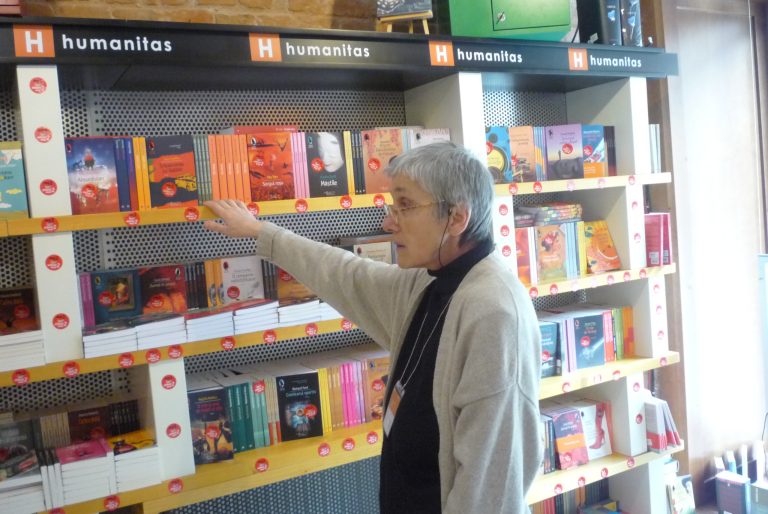 Numărul sibienilor iubitori de lectură  este în creştere
