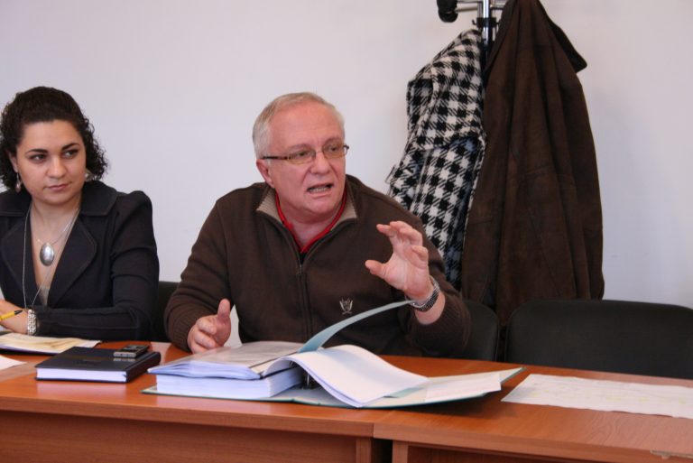 Arhitectul şef a demisionat!