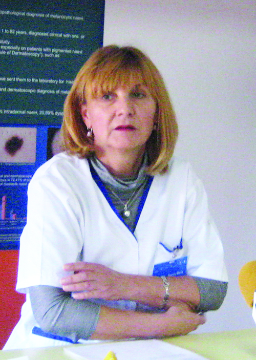 Aglomeraţie la Dermatologie