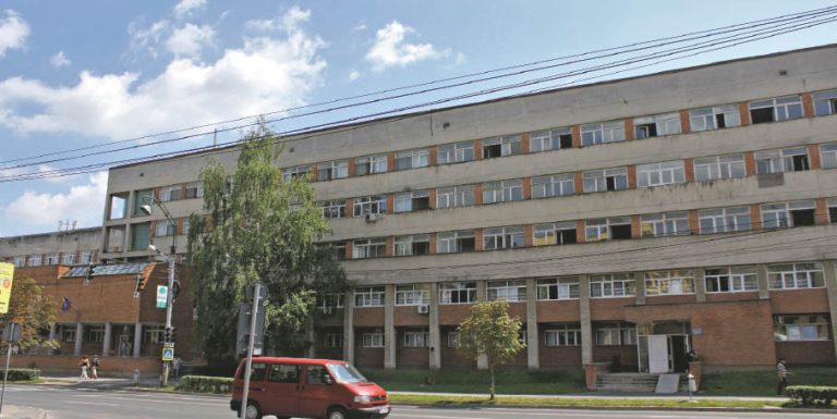 O zi de spitalizare costă cât salariul minim pe economie