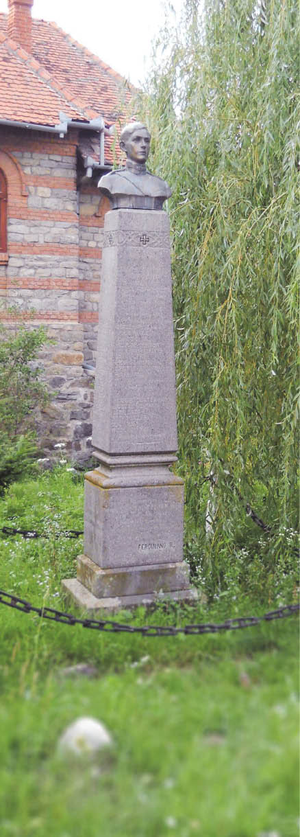 Sibiel un monument de erou  pe nedrept uitat lt. Ioan Petra Oaşia