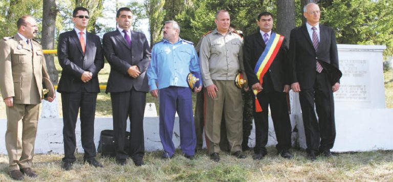 Comemorare la  monumentul din Dealul Dăii