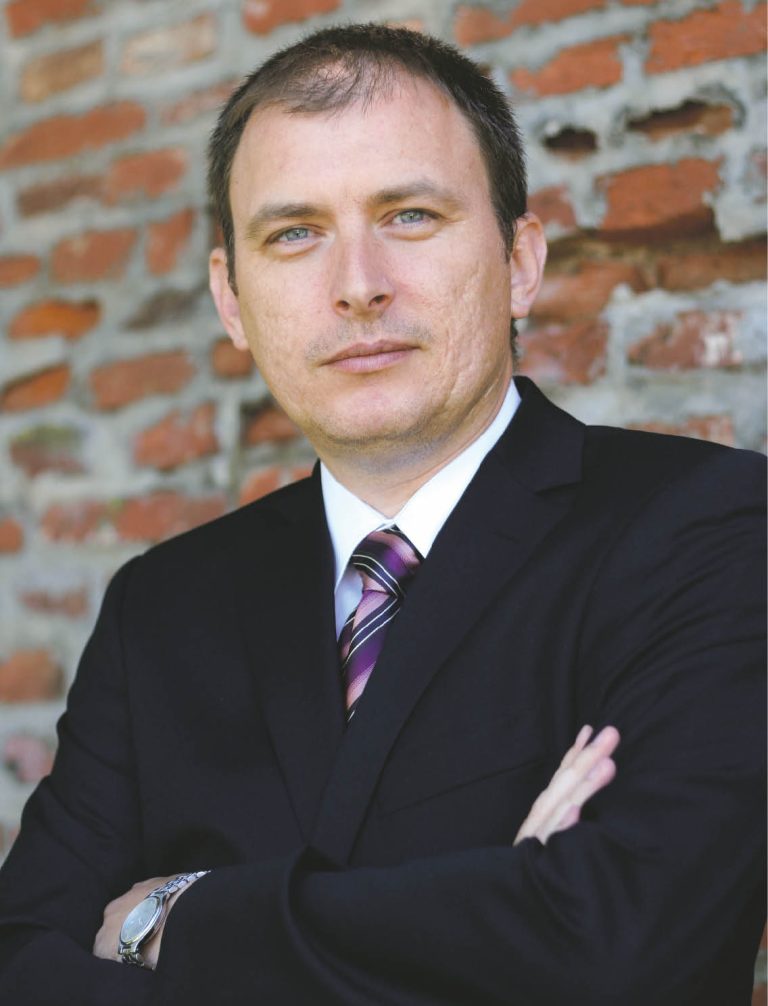 Claudiu Hila:  Dacă vânzătorul este foarte bun, poate să-ţi vândă aproape orice