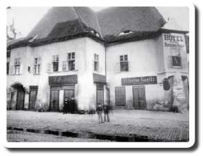 Hanul Sibiului – soldaţi, măşti şi dansuri interzise