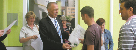 Chiriaşii noului bloc ANL  şi-au primit locuinţele