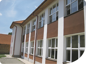 Iacobeni – educaţia  pe primul plan