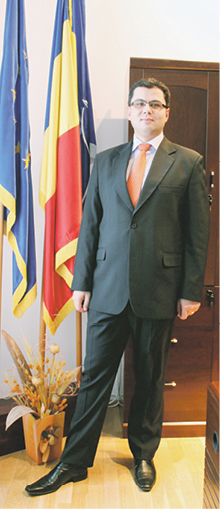 Horaţiu Răcuciu, primarul oraşului:  În acest mandat, vreau să finalizăm infrastructura  de apă-canal şi drumurile