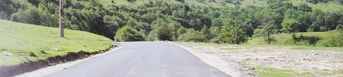 Au fost asfaltaţi 13 km din DJ Sadu – Râu Sadului – Sădurel
