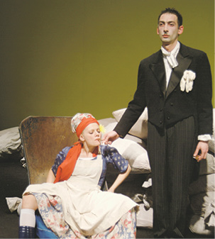 Cerere în căsătorie pe scena  Teatrului Radu Stanca Sibiu