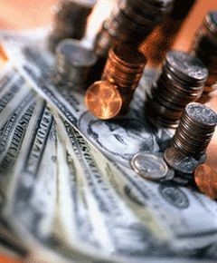 Trei afacerişti sibieni reţinuţi pentru evaziune fiscală