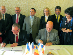 Reprezentanţii CJ Sibiu au semnat în Franţa înţelegerea de colaborare cu cu Consiliul General Ille et Vilaine