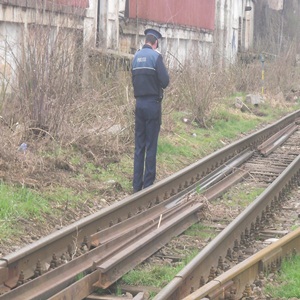 Hoții de fier vechi au blocat circulația în Gara din Mediaș