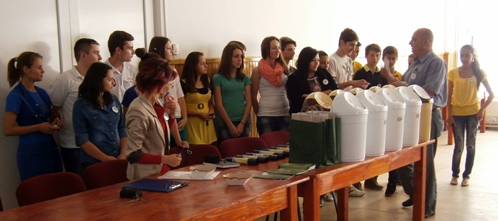 30 de elevi din Copşa Mică au devenit experţi în colectarea selectivă a deşeurilor