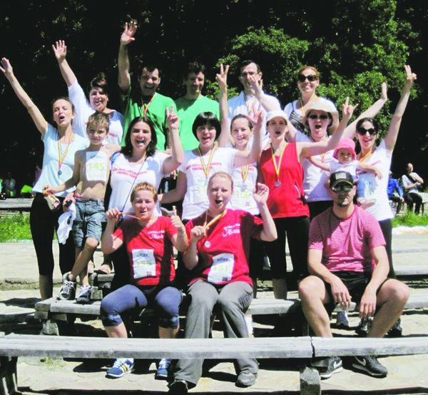„Mâini Unite”, asociaţia cu voluntari nepreţuiţi