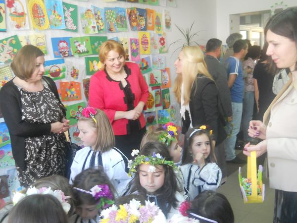 Tradiţii şi obiceiuri de Paşti creionate printr-un proiect internaţional