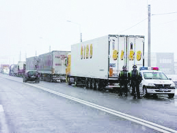Restricții pentru tiruri pe Valea Oltului
