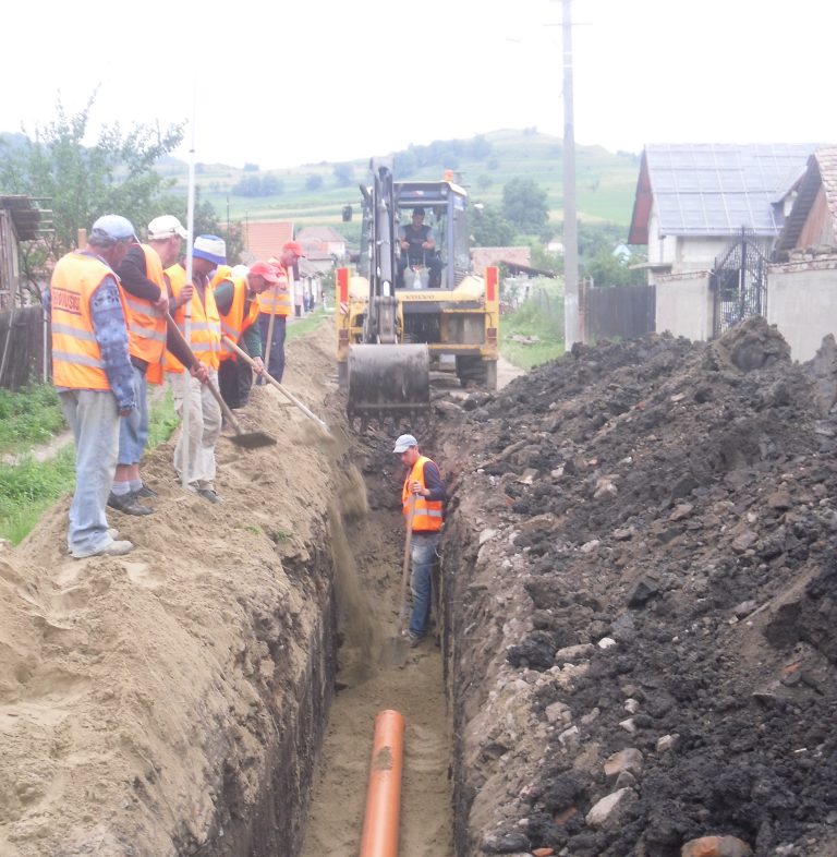 Au început lucrările de reabilitare a infrastructurii în satul aparţinător Mediaşului, Ighişul Nou