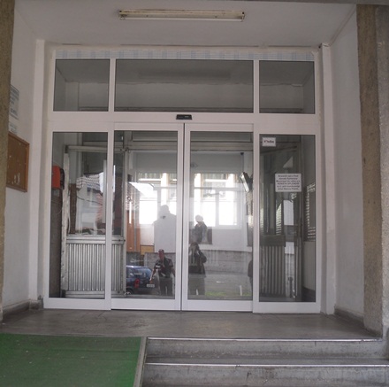 Uşă ultramodernă la Compartimentul de Primire Urgenţe, a Spitalului Municipal Mediaş