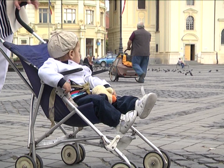 Lipsă acută de asistenți maternali la Sibiu