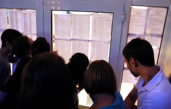 Promovabilitate de 63,7 în Sibiu, după rezultatele parțiale ale bacalaureatului 2013