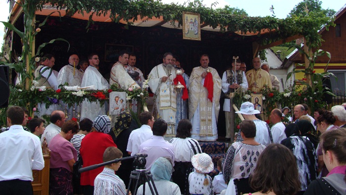 Biserica Ortodoxă din Şmig a fost sfintiţă de Mitropolitul Ardealului