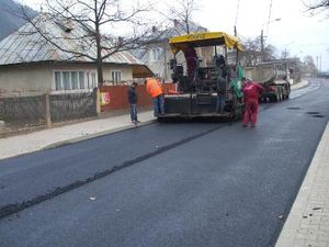 Drumuri modernizate în Brădeni, Iacobeni și Moșna