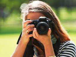 Prea multe fotografii personale pe Facebook, strică