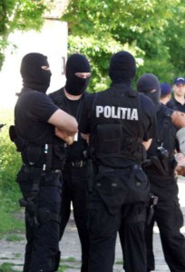 politisti 1600x1200