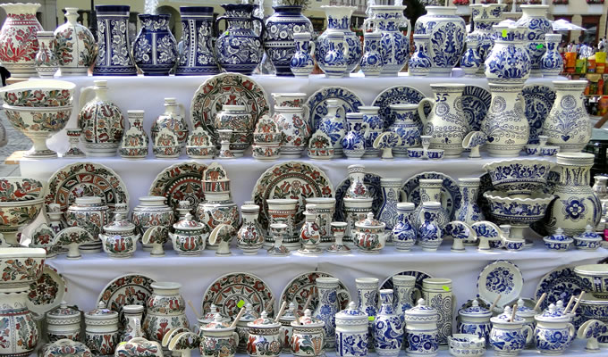 Meșterii populari se întâlnesc la Târgul Olarilor în septembrie