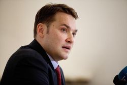 Dan Șova, atacat de liderul PNL Vâlcea pe tema autostrăzii Pitești – Sibiu