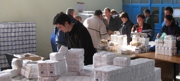 Începe distribuirea ajutoarelor alimentare de la Uniunea Europeană, la Mediaş