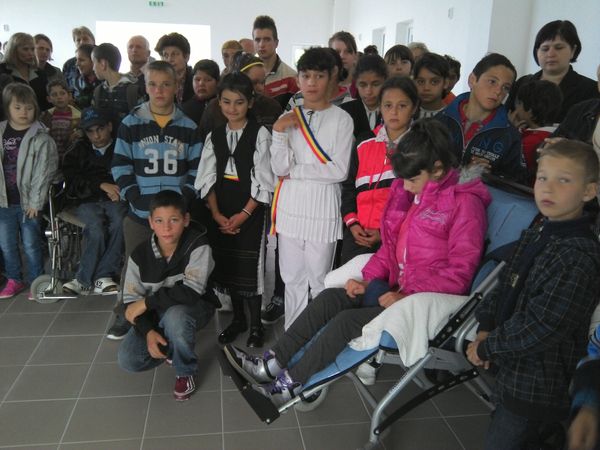 Conducerea Consiliului Judeţean Sibiu a inaugurat Centrul Şcolar pentru Educaţie Incluzivă Turnu Roşu