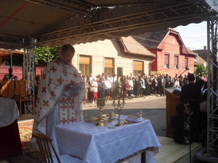 Biserica din cartierul După Zid din Mediaş a fost sfinţită de Mitropolitul Ardealului
