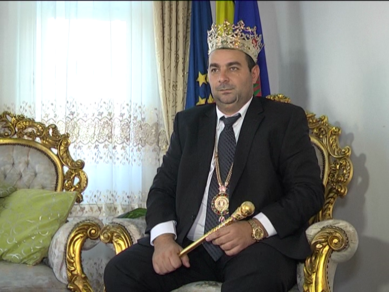 Scandalul dintre fraţii Cioabă s-a reaprins. Coroana e mărul discordiei