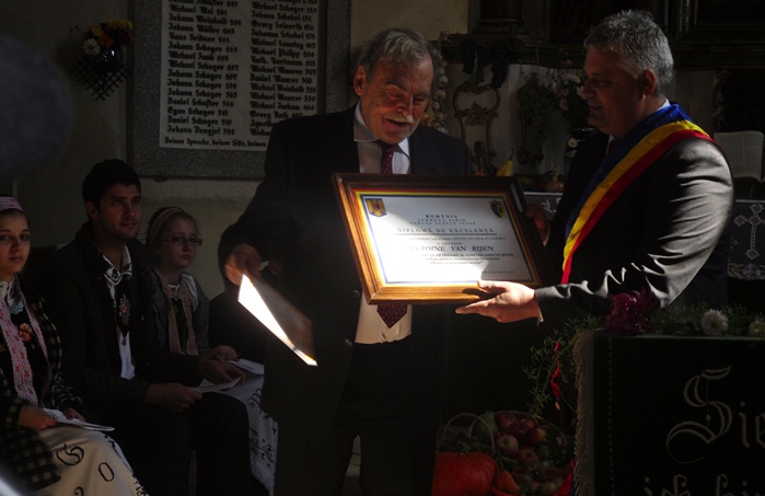 Antoine van Rijen este noul Cetăţean de Onoare al comunei Axente Sever