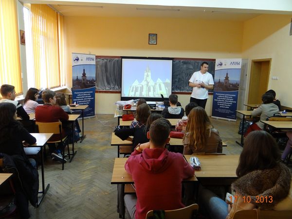 Patrimoniul sibian promovat de elevii din șase școli