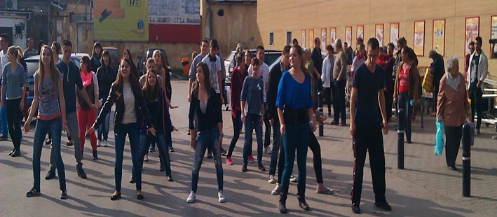Flashmob organizat de Tinerii Maghiari din Mediaş