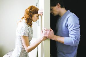 CE-A FOST A FOST: Cum să îți accepți trecutul