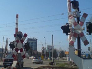 48 de sancţiuni contravenţionale în urma controalelor la trecerile de cale ferată