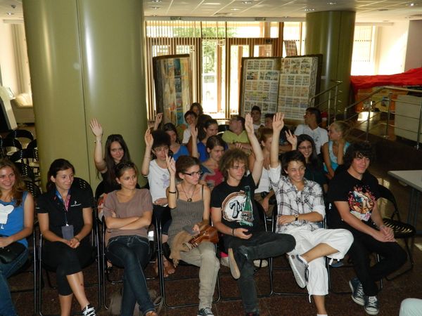 Elevii români anunță grevă japoneză. Nu și la Sibiu