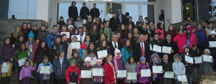 Instituţiile de învăţământ din Mediaş pot depune dosarele pentru premierea olimpicilor