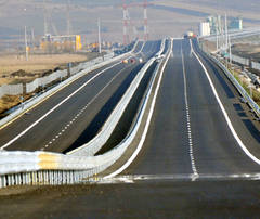 Joi se deschid oficial loturile I, II și IV ale autostrăzii Sibiu – Orăștie