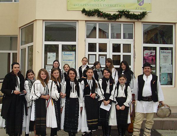 Obiceiuri de iarnă la Școala Gimnazială Porumbacu de Jos