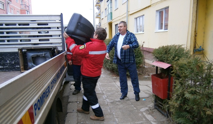 Copşa Mică a fost „eliberată” de aproximativ 250 kg materiale electrocasnice