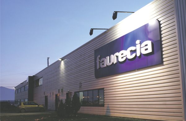 Produs în Sibiu: Faurecia Technical perfection, automotive passion