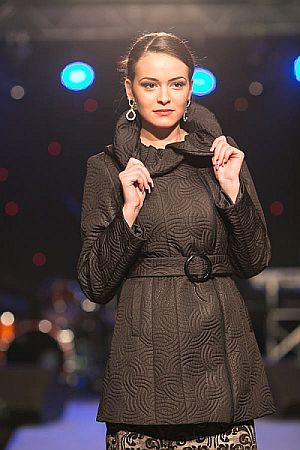 Alexandra-Elena Cînduleț este Miss Winter 2013