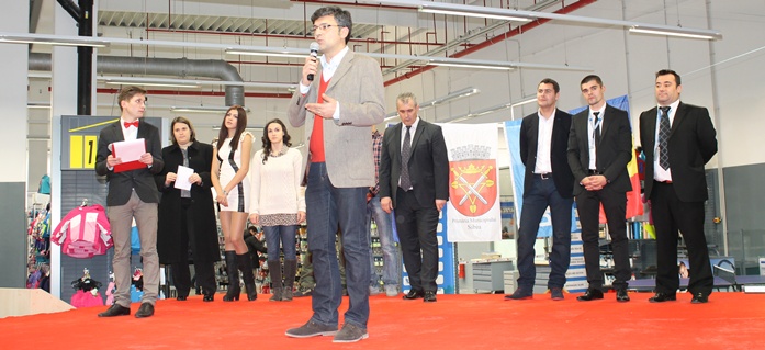Inaugurare spectaculoasă pentru Decathlon Sibiu, ridicat într-un timp record, în numai 10 zile